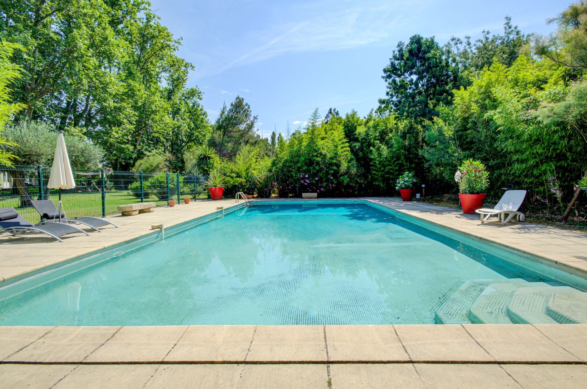 luxury house 12 Rooms for sale on AIX EN PROVENCE (13100)