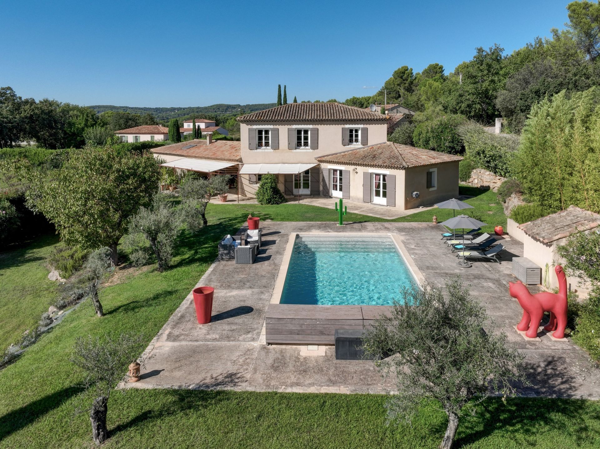 luxury house 5 Rooms for sale on AIX EN PROVENCE (13100)