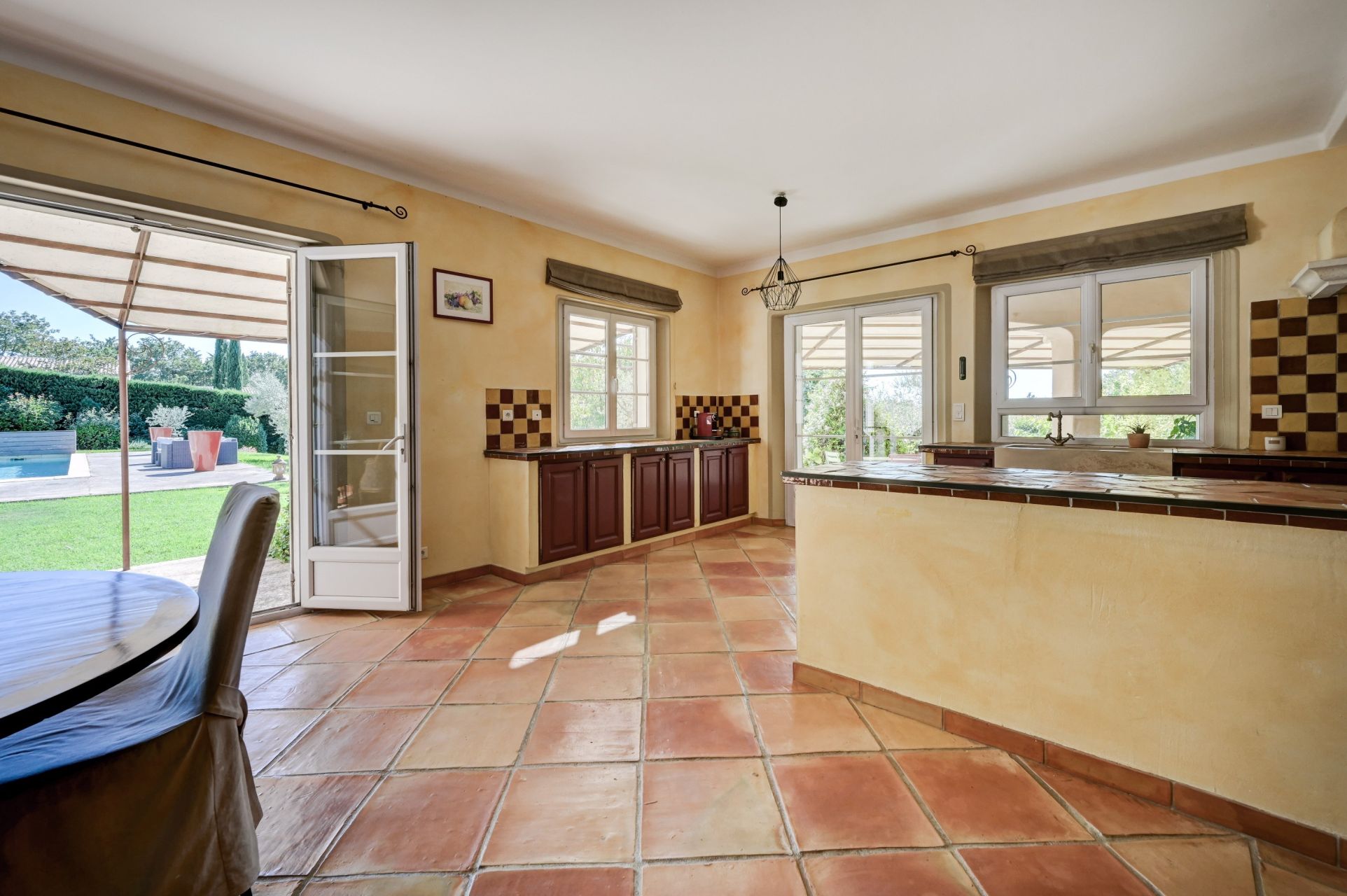 luxury house 5 Rooms for sale on AIX EN PROVENCE (13100)