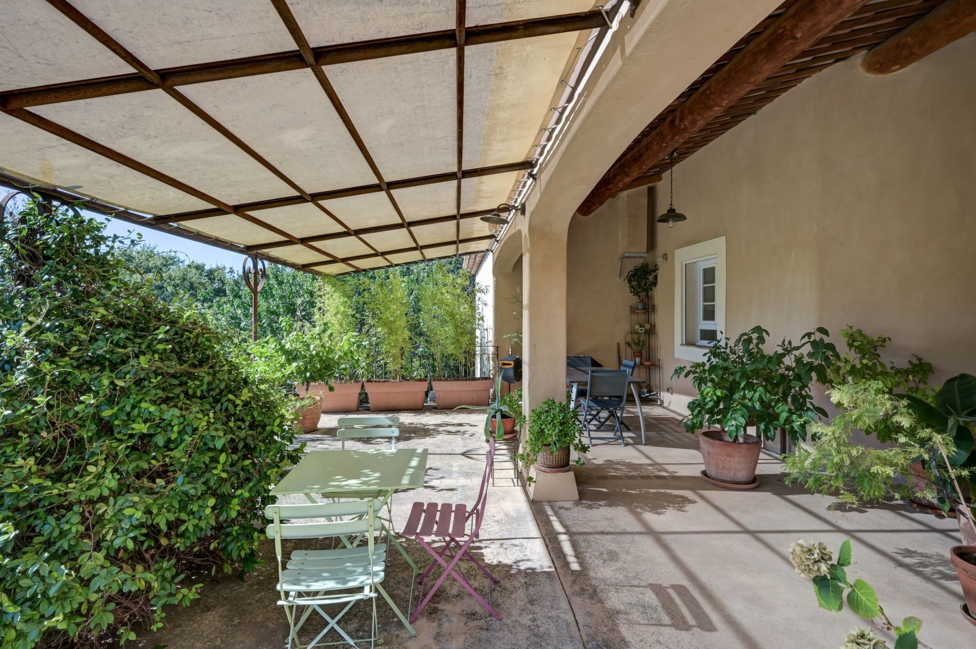 luxury house 5 Rooms for sale on AIX EN PROVENCE (13100)