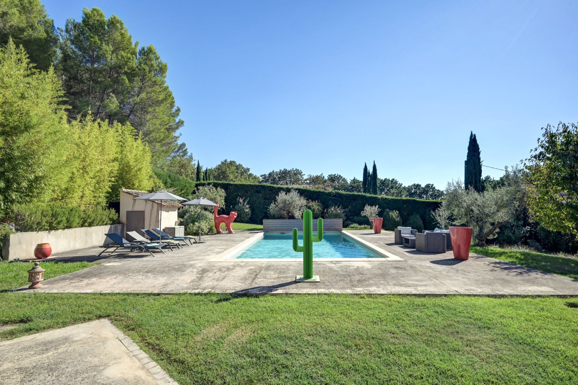 luxury house 5 Rooms for sale on AIX EN PROVENCE (13100)