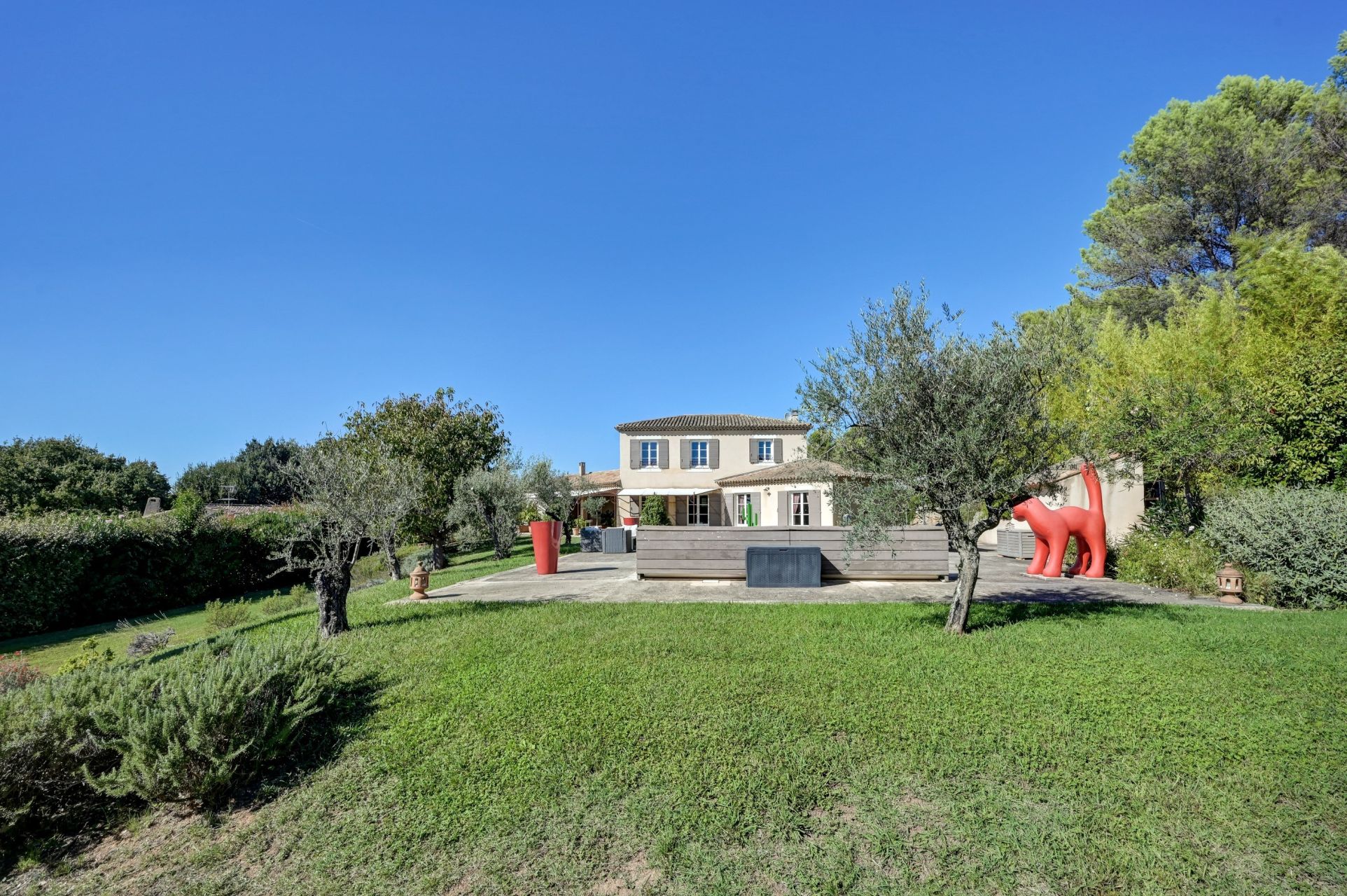 luxury house 5 Rooms for sale on AIX EN PROVENCE (13100)