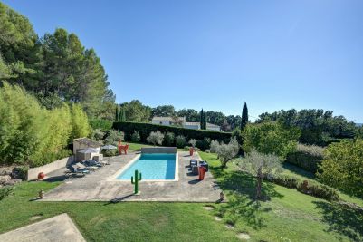 Sale Luxury house Aix-en-Provence 5&nbsp;Rooms 240&nbsp;m²
