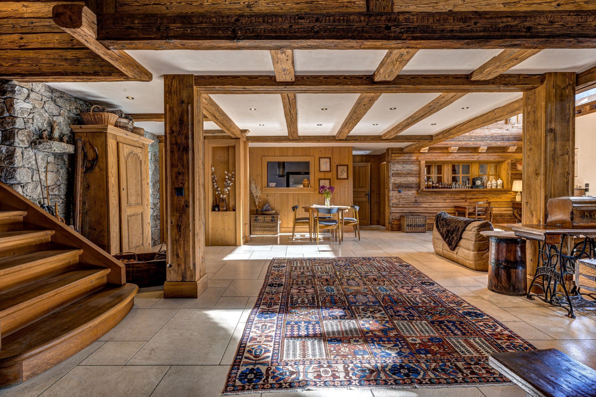 luxury chalet 12 Rooms for sale on CHAMONIX MONT BLANC (74400)