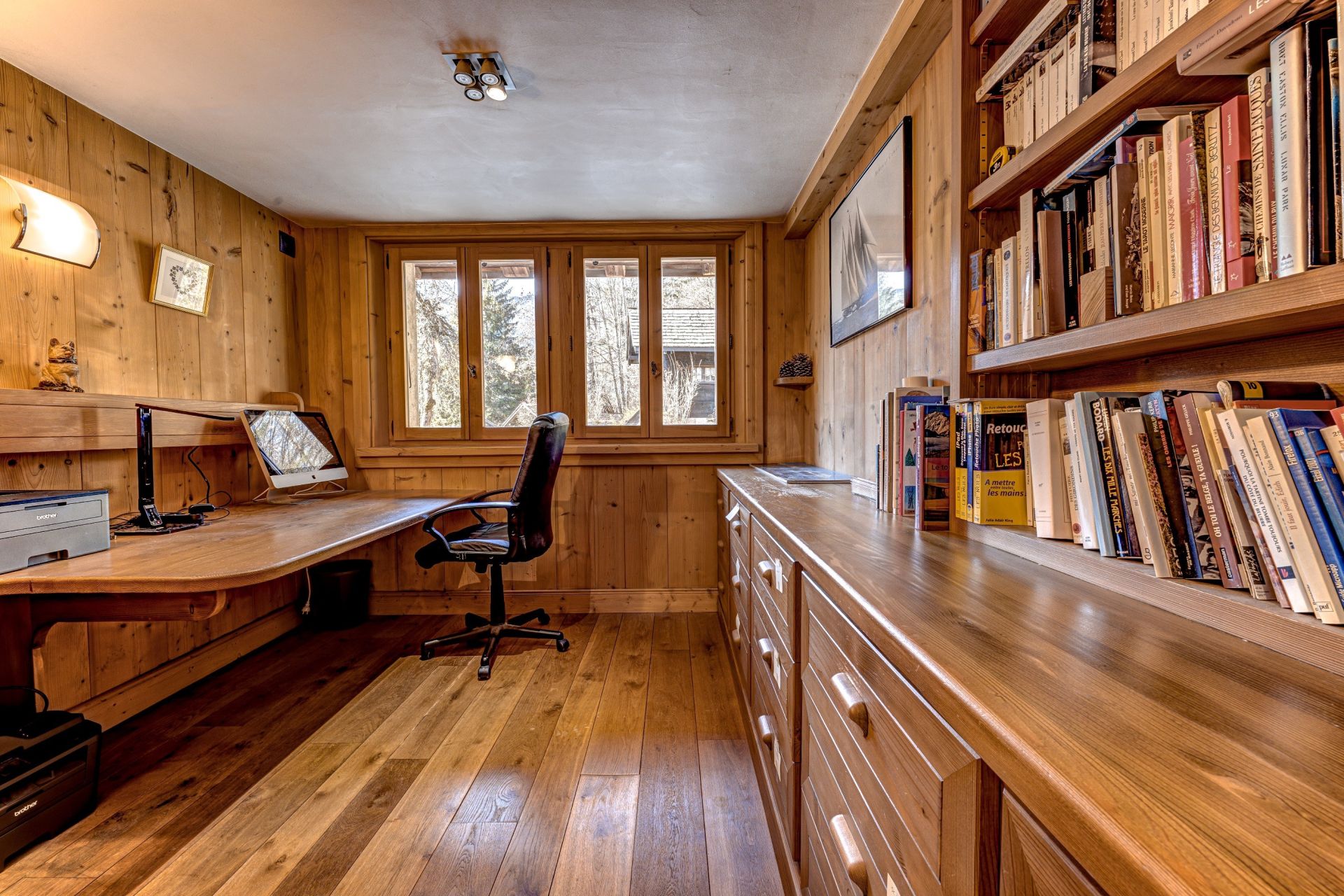 luxury chalet 12 Rooms for sale on CHAMONIX MONT BLANC (74400)