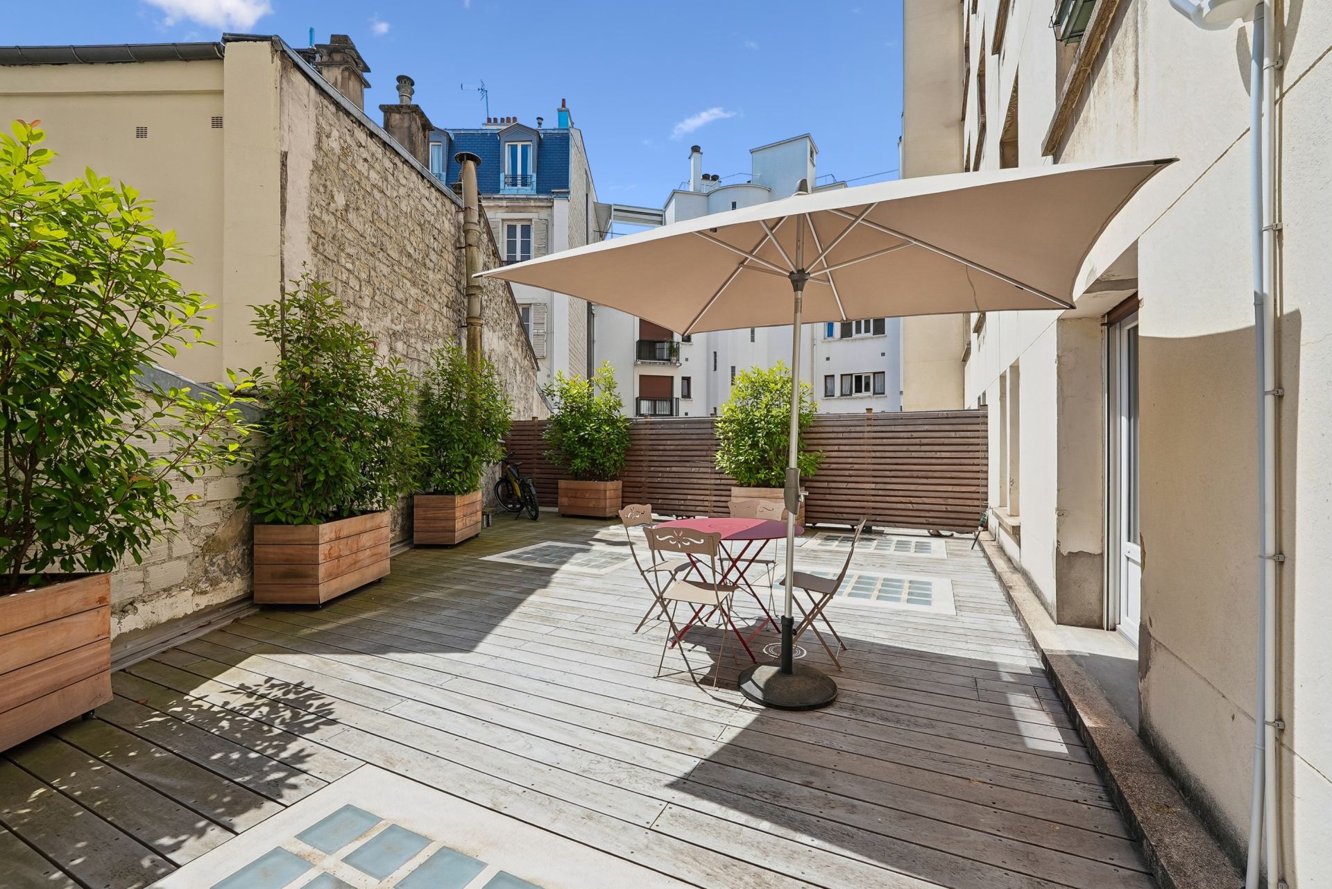 luxury apartment 4 Rooms for sale on NEUILLY SUR SEINE (92200)