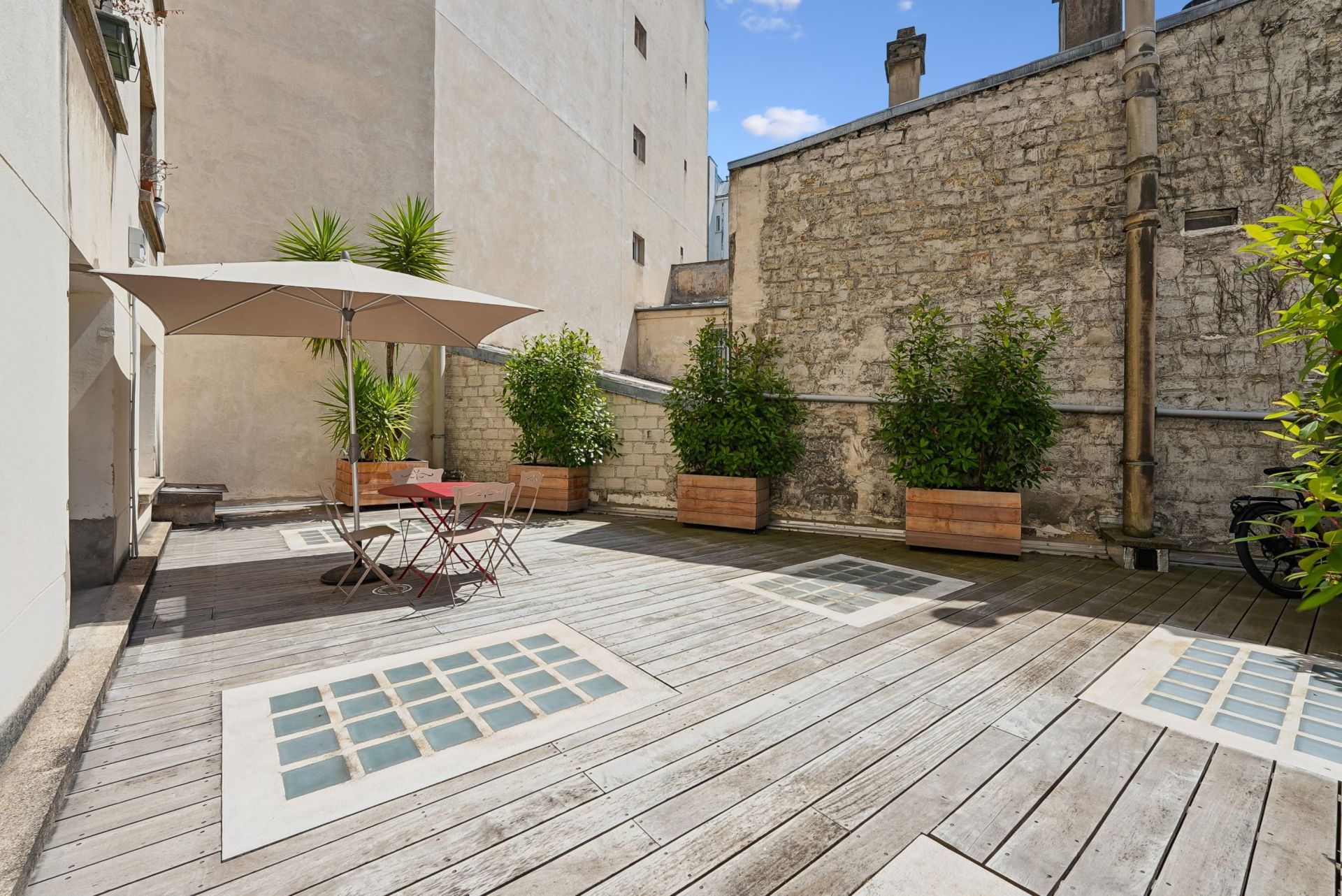 luxury apartment 4 Rooms for sale on NEUILLY SUR SEINE (92200)