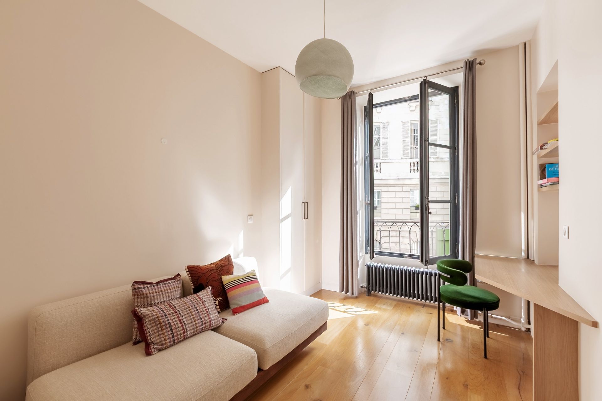 luxury apartment 6 Rooms for sale on PARIS (75006)