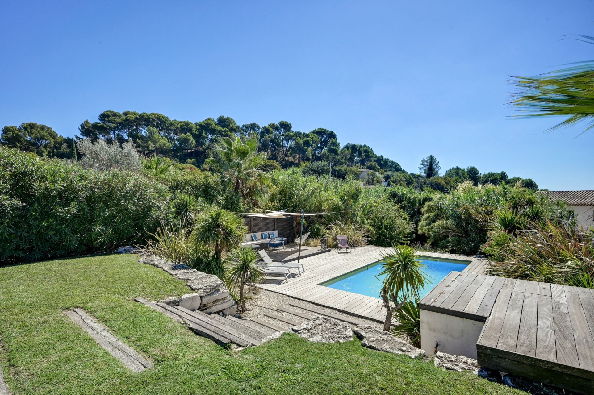 maison de luxe 5 Pièces en vente sur EGUILLES (13510)