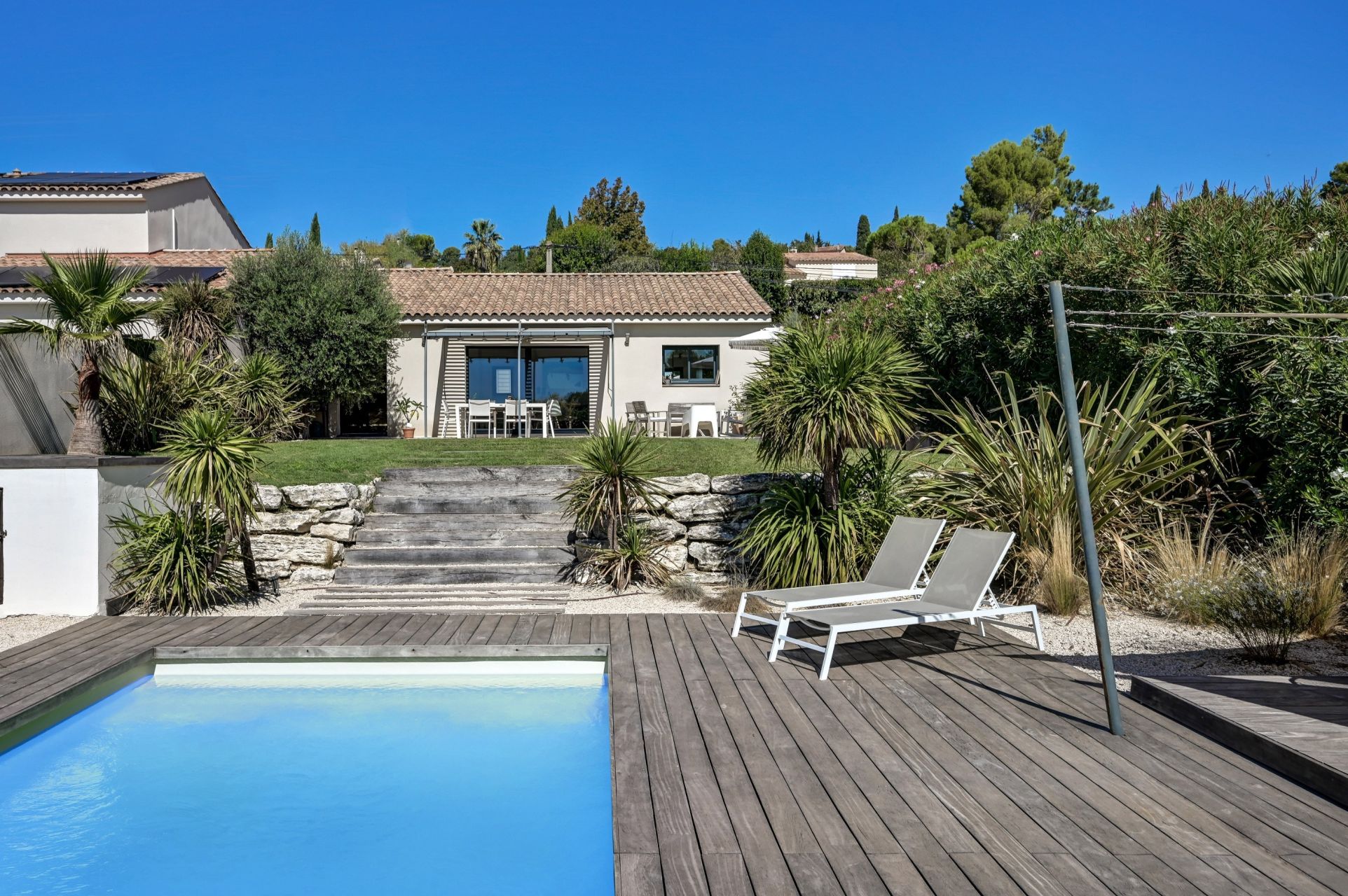 maison de luxe 5 Pièces en vente sur EGUILLES (13510)