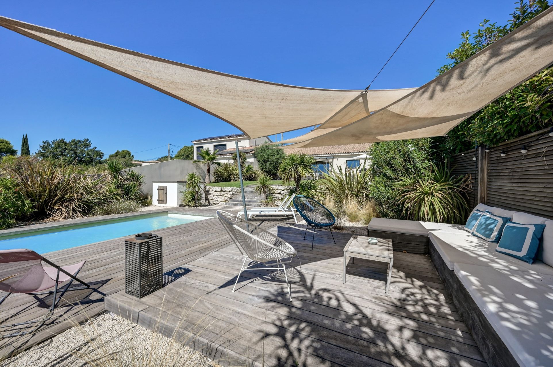 maison de luxe 5 Pièces en vente sur EGUILLES (13510)