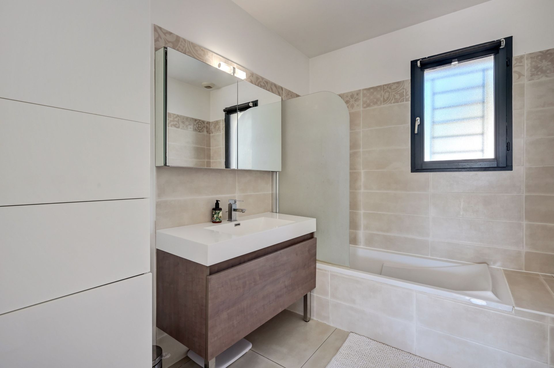 maison de luxe 5 Pièces en vente sur EGUILLES (13510)