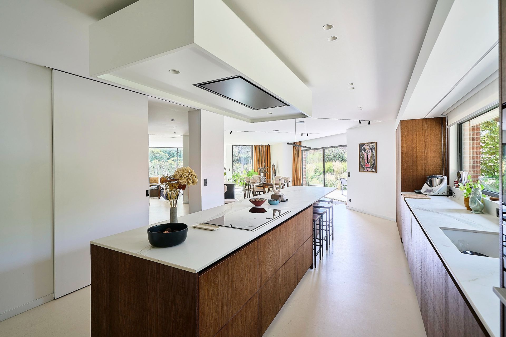 luxury house 8 Rooms for sale on CROIX (59170)