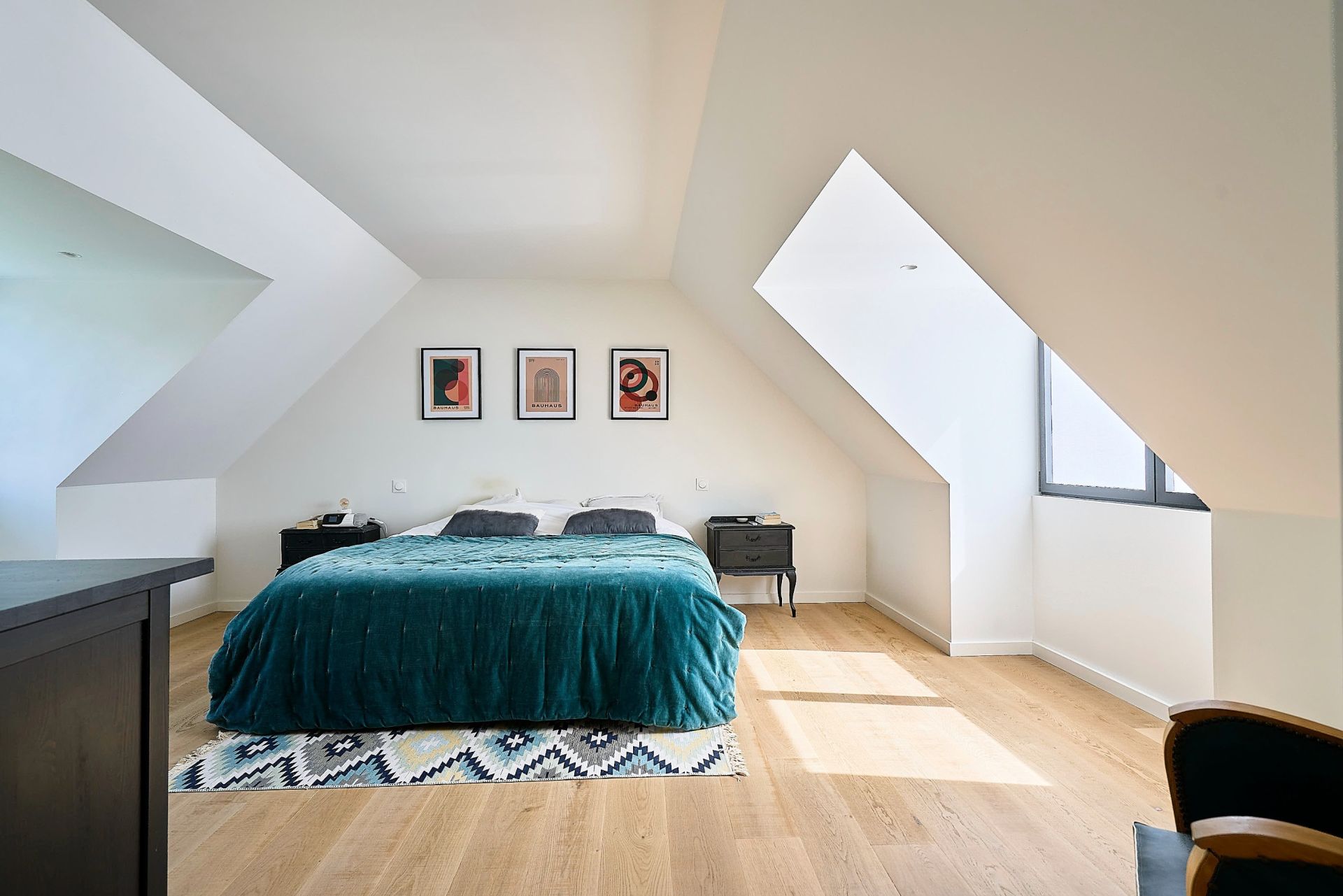 luxury house 8 Rooms for sale on CROIX (59170)