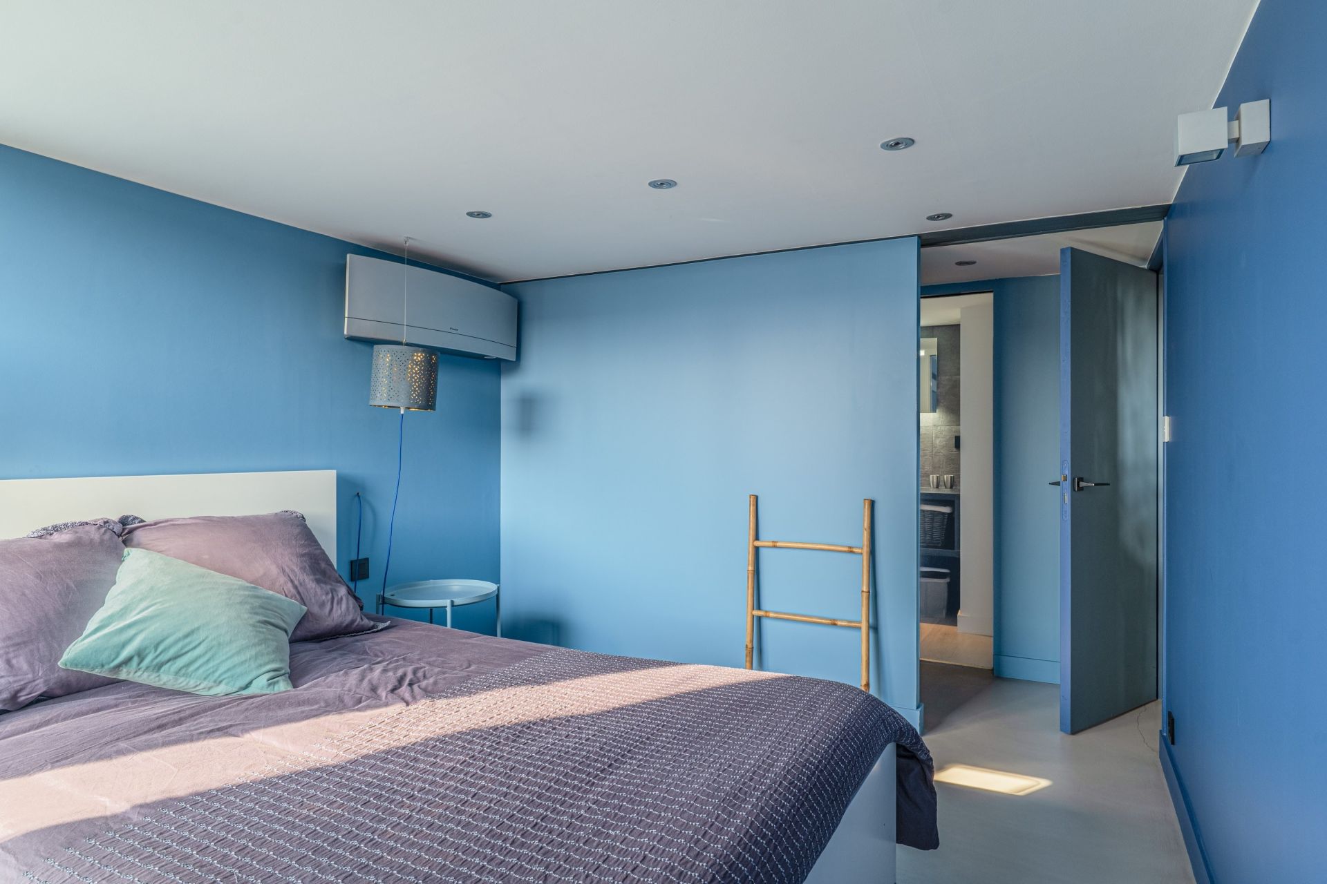 luxury apartment 3 Rooms for sale on LYON (69006)