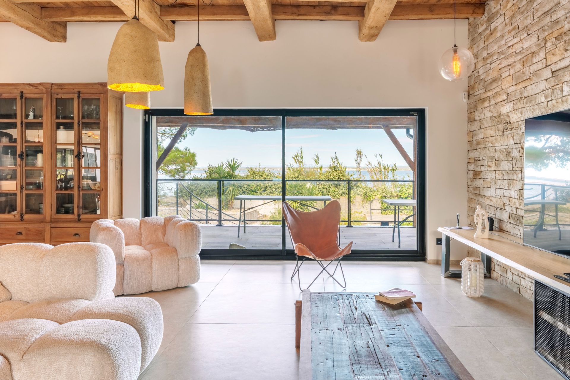 luxury house 10 Rooms for sale on SETE (34200)