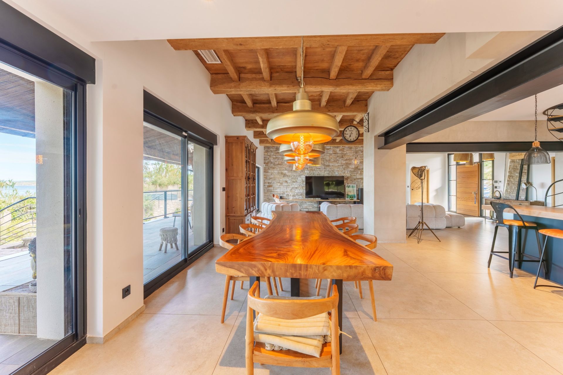 luxury house 10 Rooms for sale on SETE (34200)