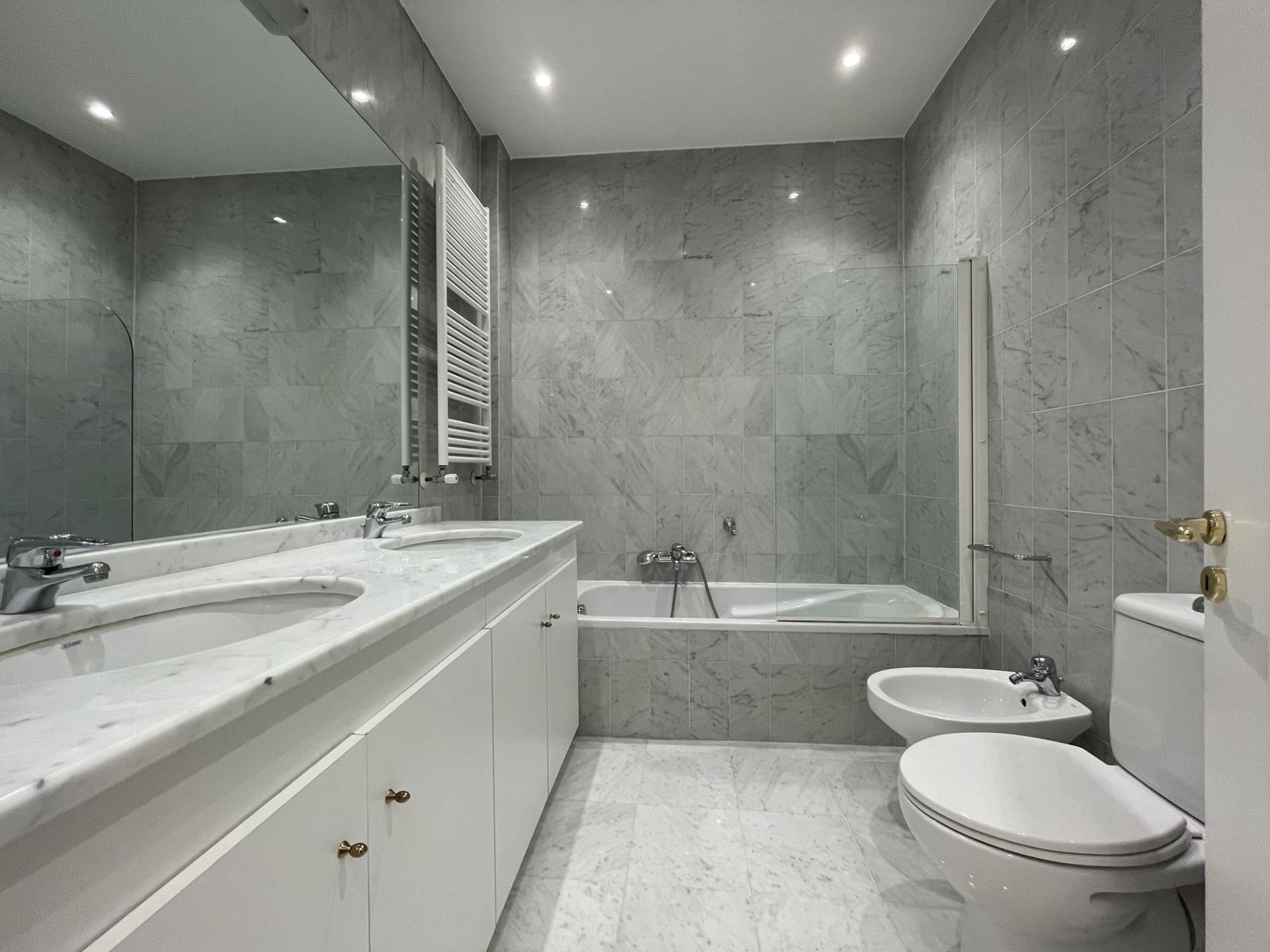 appartement de luxe 5 Pièces en location sur MONACO (98000)