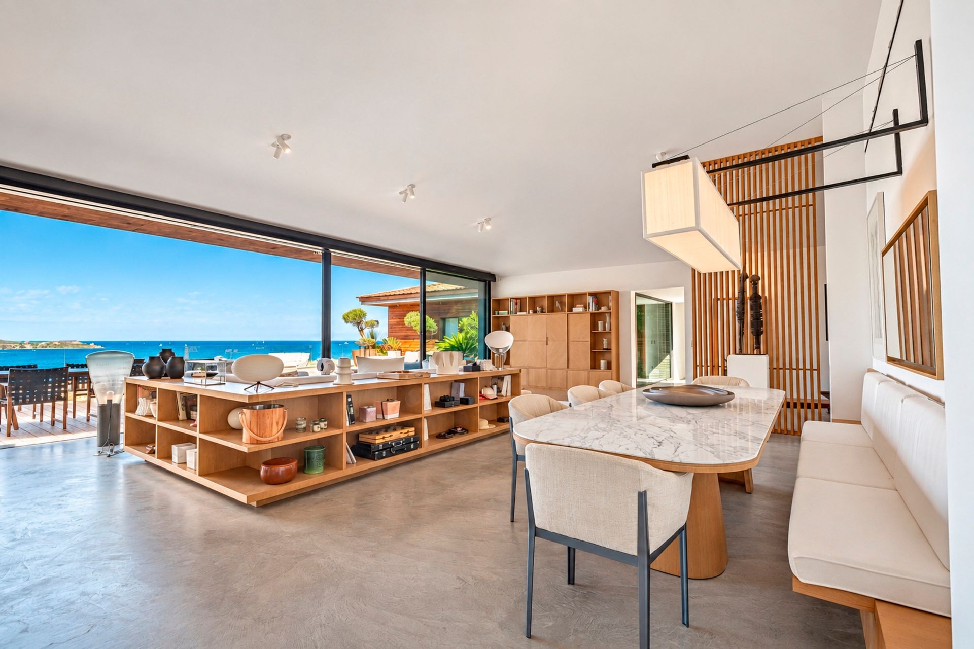 luxury villa 11 Rooms for seasonal rent on PORTO VECCHIO (20137)