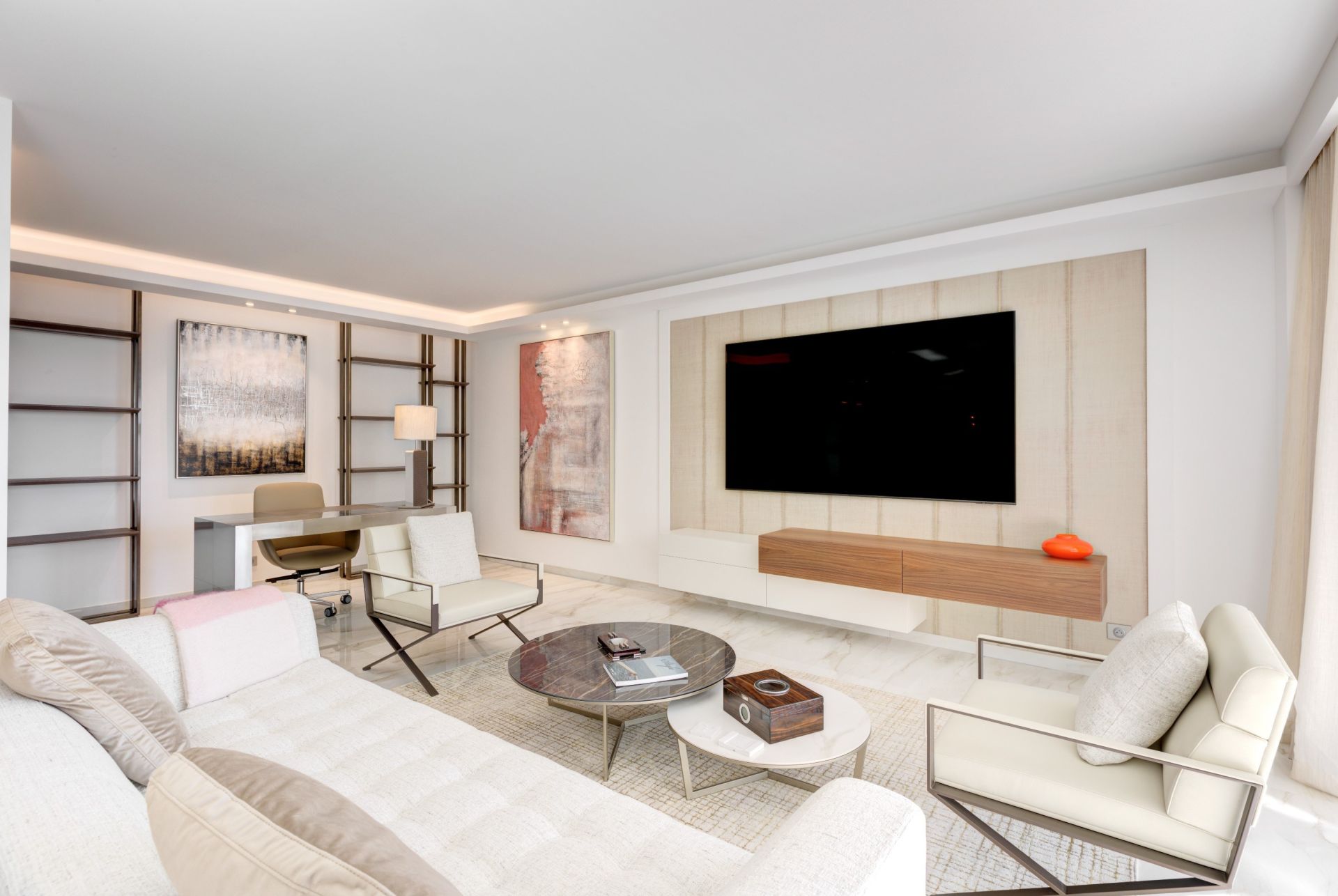 luxury apartment 3 Rooms for sale on CANNES (06400)