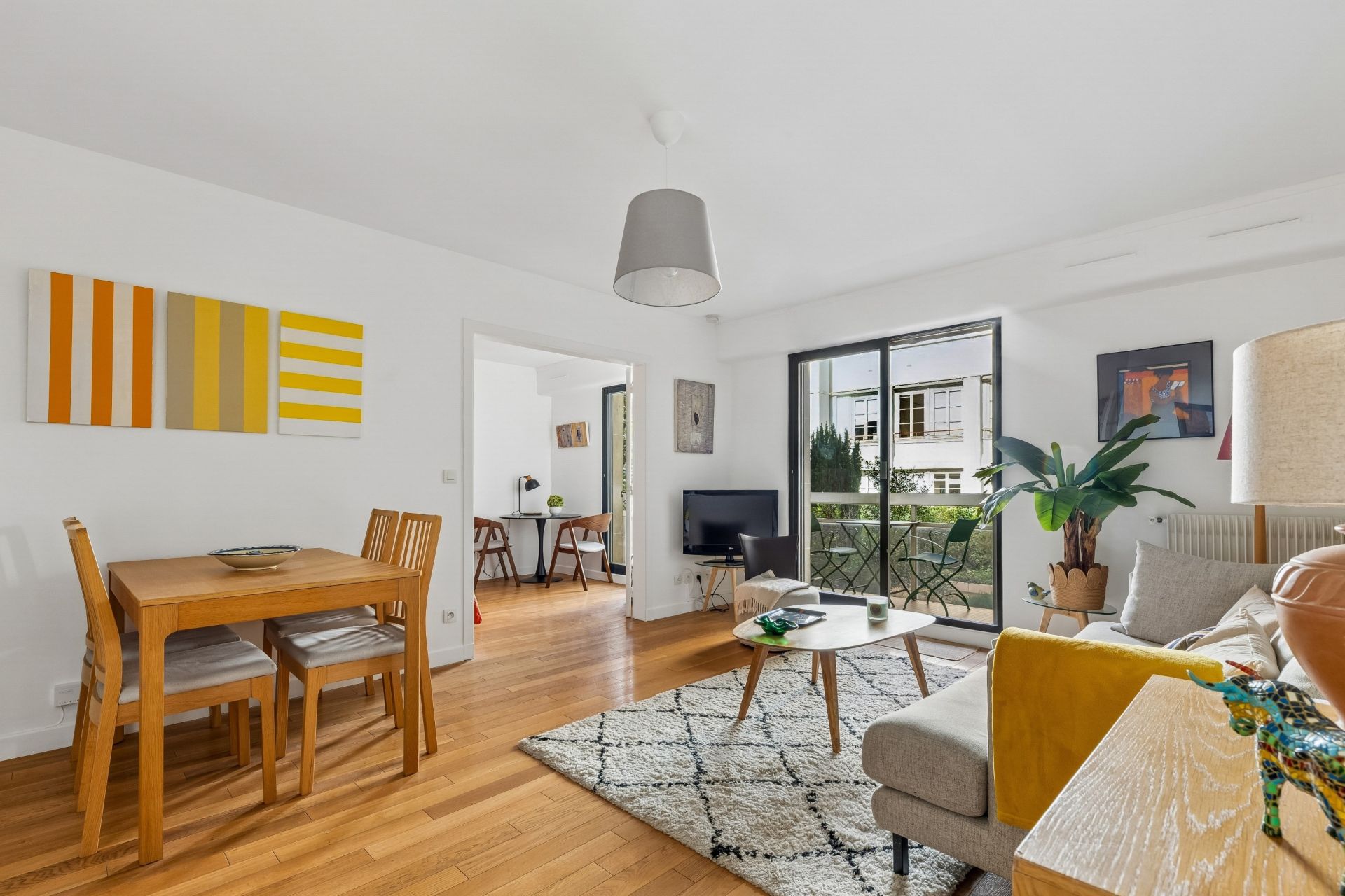 luxury apartment 2 Rooms for sale on PARIS (75007)