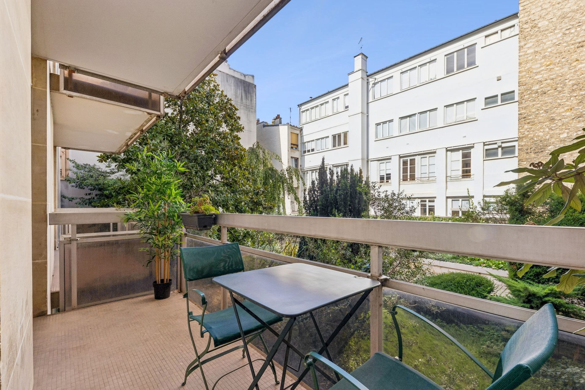 luxury apartment 2 Rooms for sale on PARIS (75007)