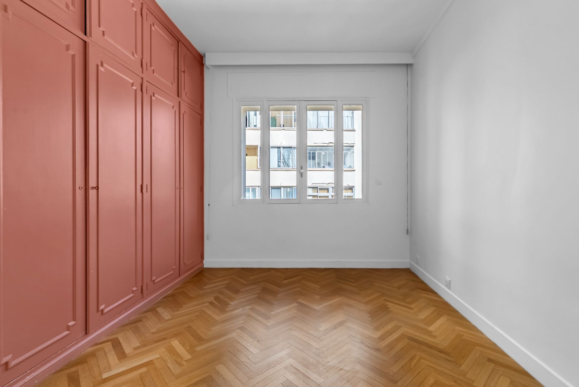 luxury apartment 4 Rooms for rent on MARSEILLE (13008)