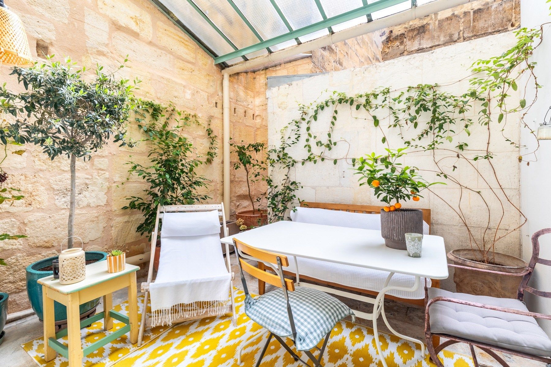 luxury house 10 Rooms for sale on BORDEAUX (33000)