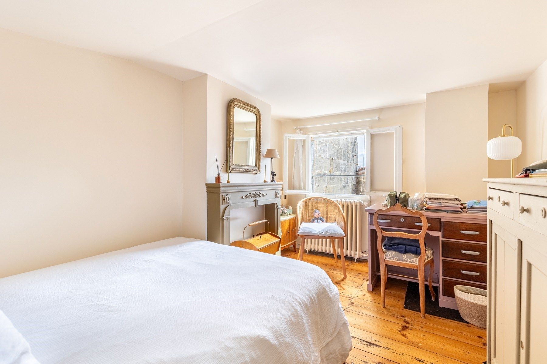 luxury house 10 Rooms for sale on BORDEAUX (33000)