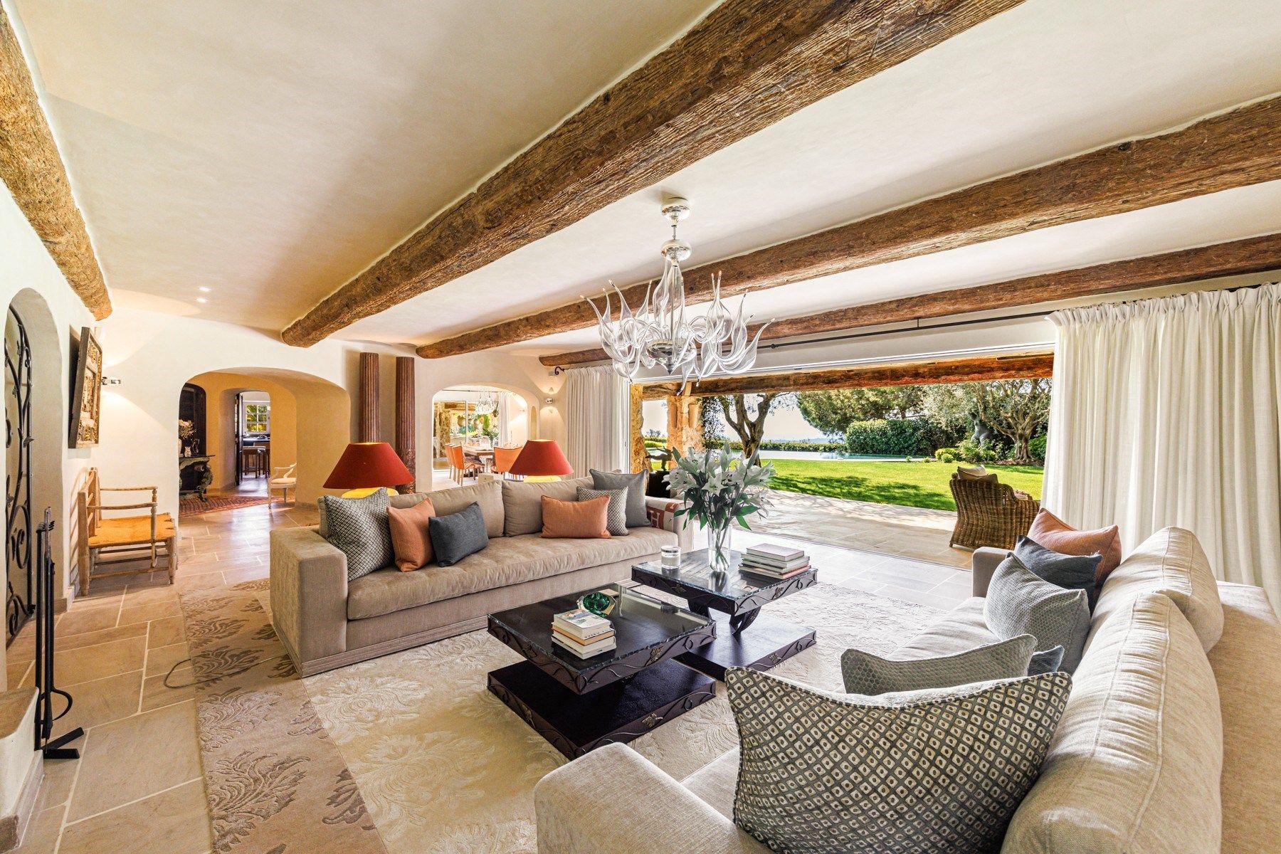 luxury provencale house 11 Rooms for sale on LA COLLE SUR LOUP (06480)