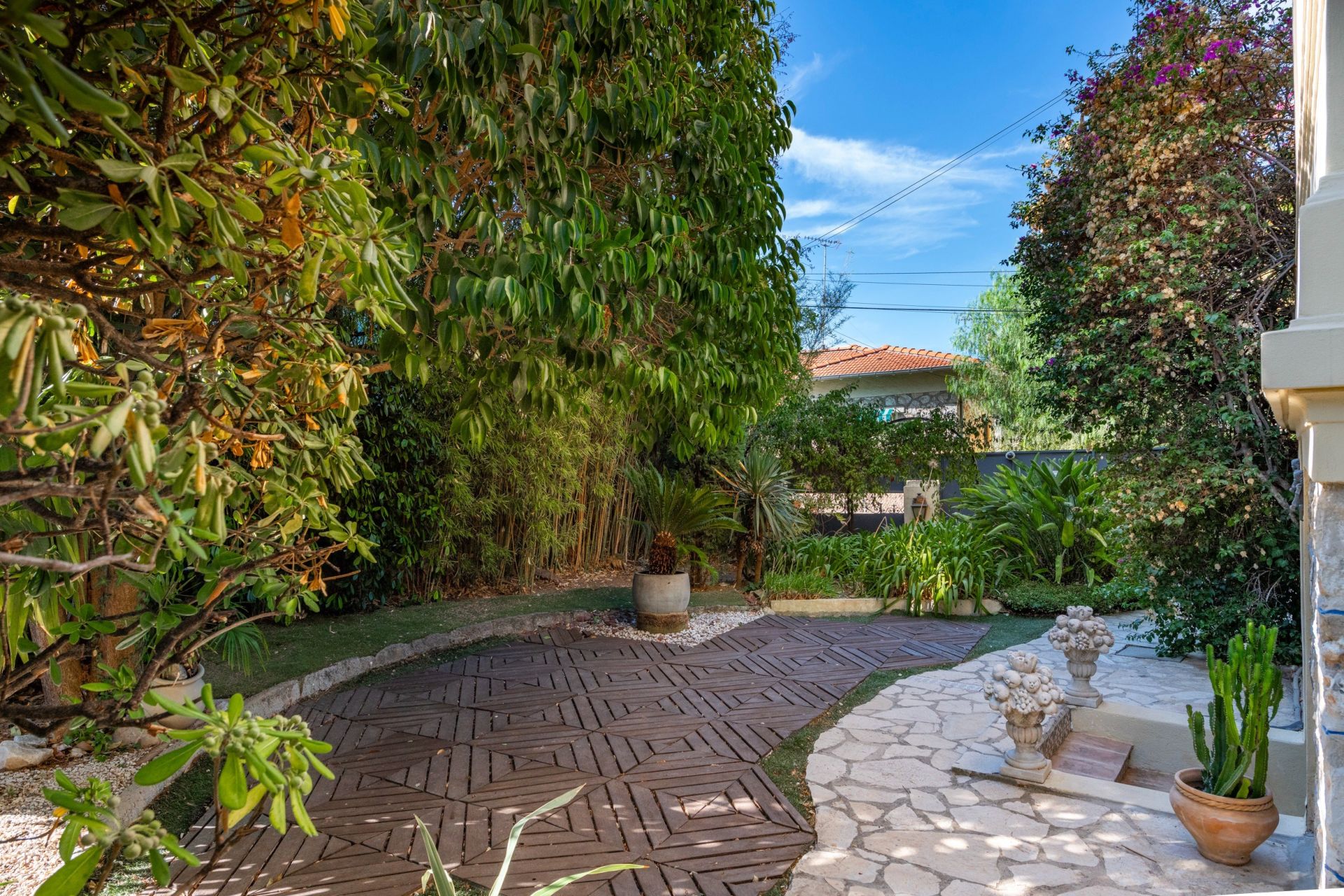 townhouse 5 Rooms for sale on NICE (06000)
