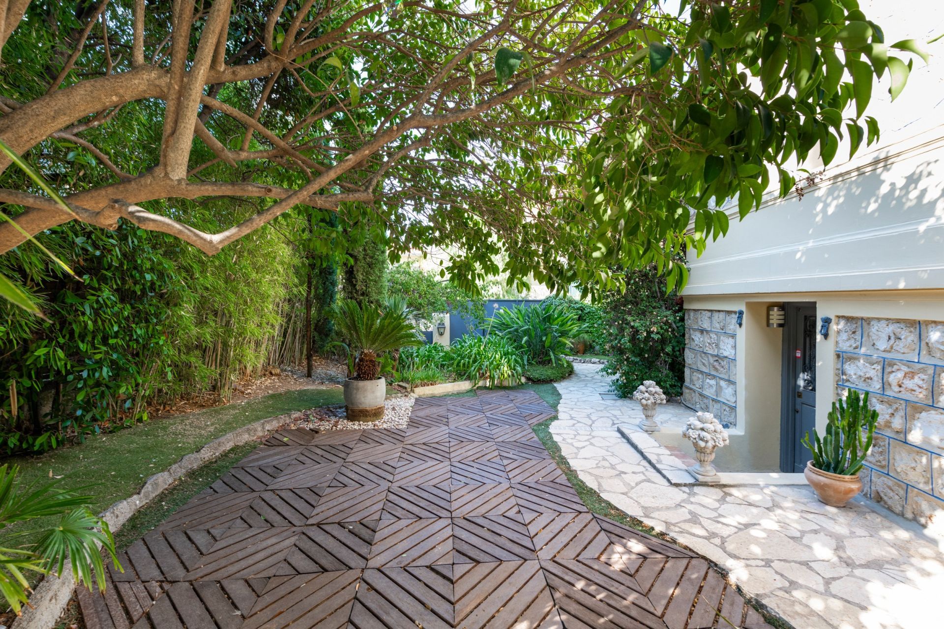 townhouse 5 Rooms for sale on NICE (06000)