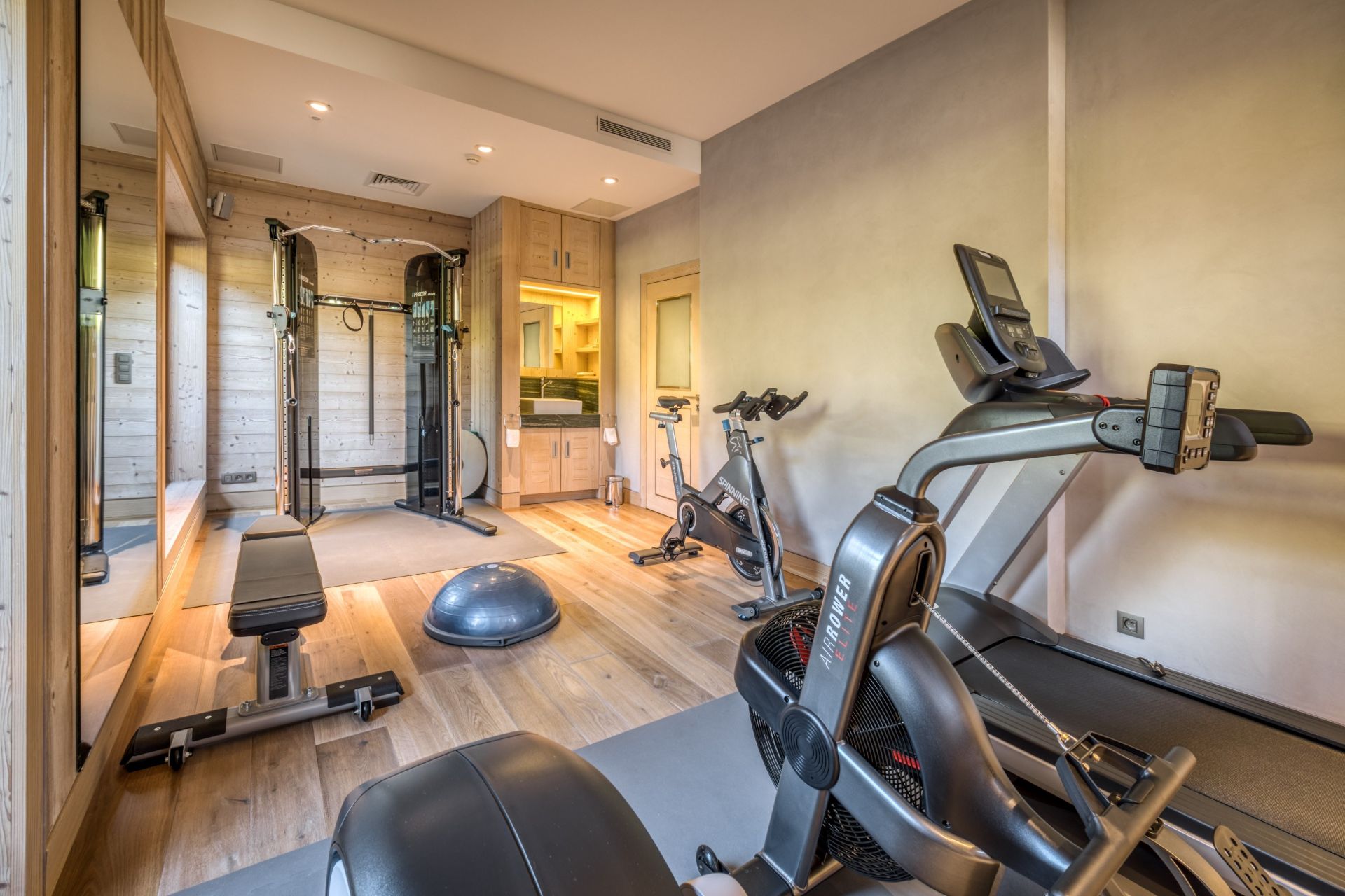luxury chalet 18 Rooms for sale on MEGEVE (74120)