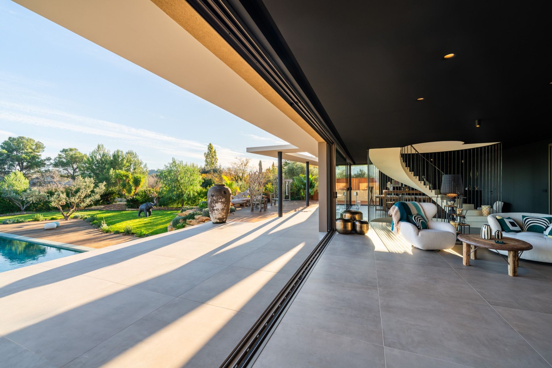 maison de luxe 10 Pièces en vente sur LA CADIERE D AZUR (83740)