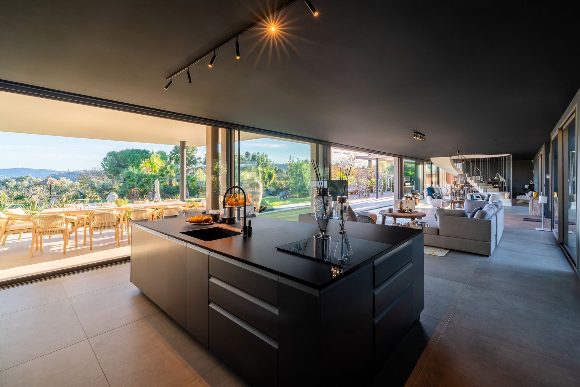 maison de luxe 10 Pièces en vente sur LA CADIERE D AZUR (83740)