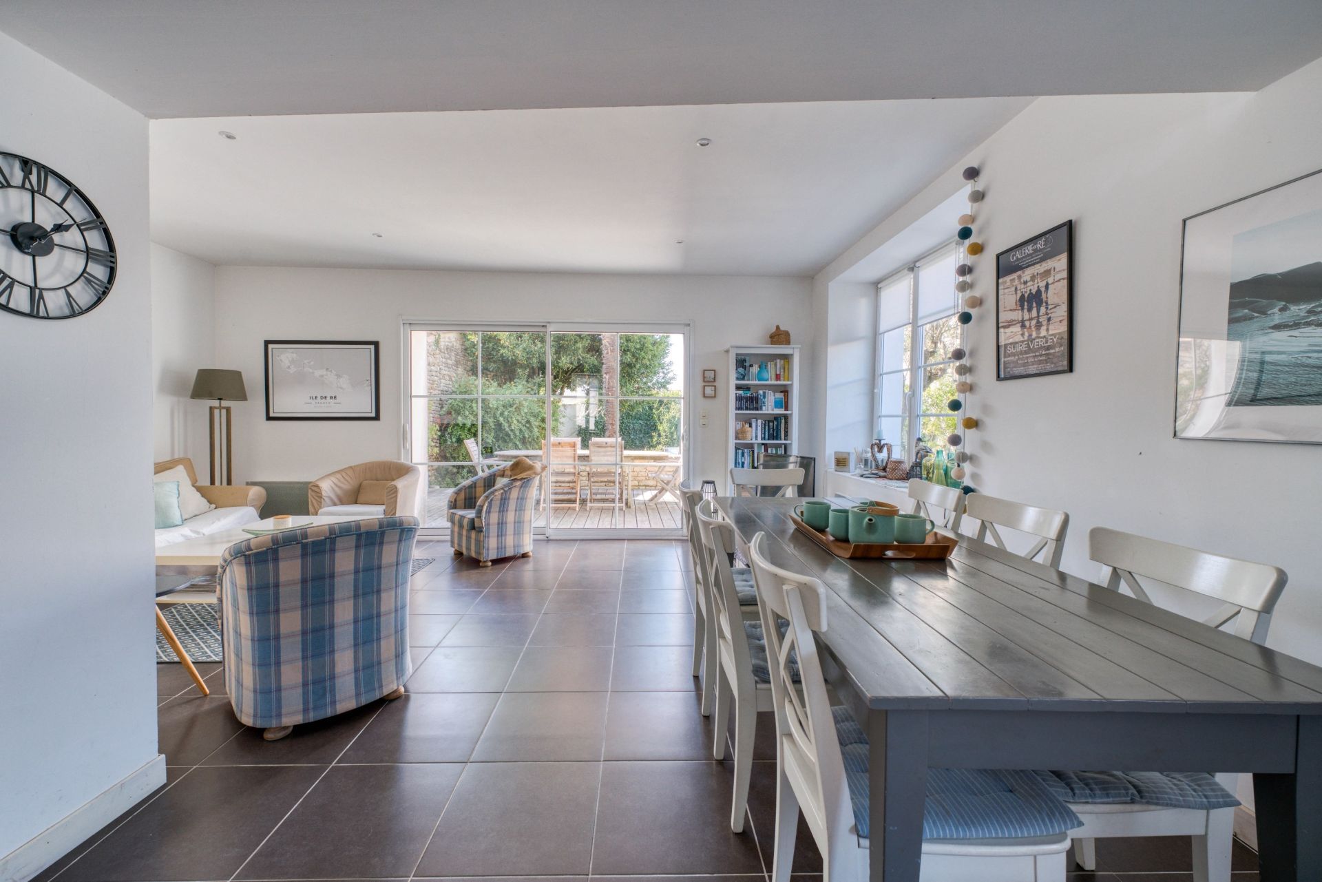 luxury house 5 Rooms for sale on LOIX (17111)