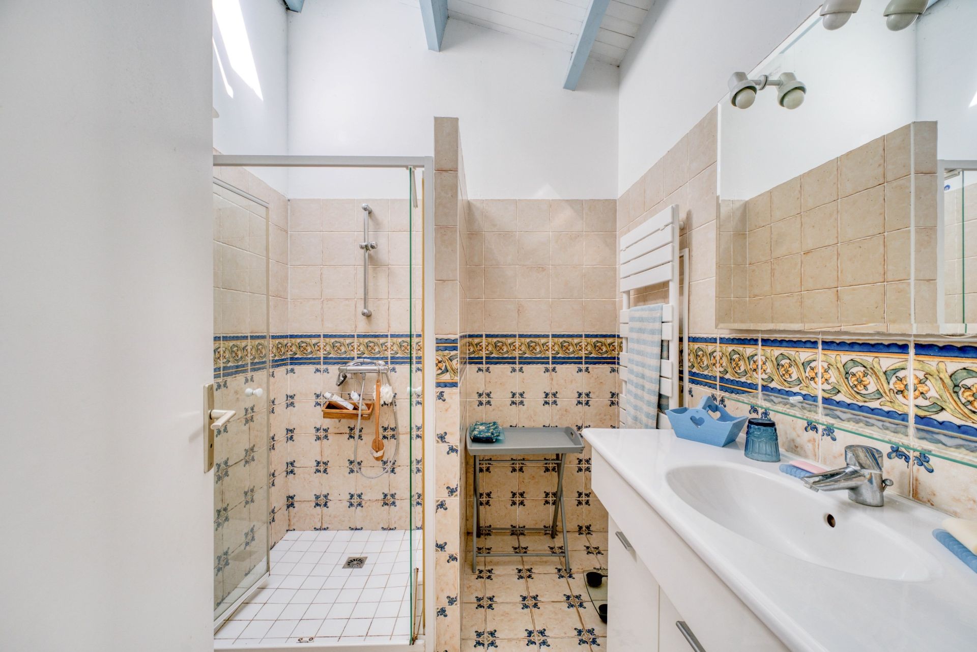 luxury house 5 Rooms for sale on LOIX (17111)