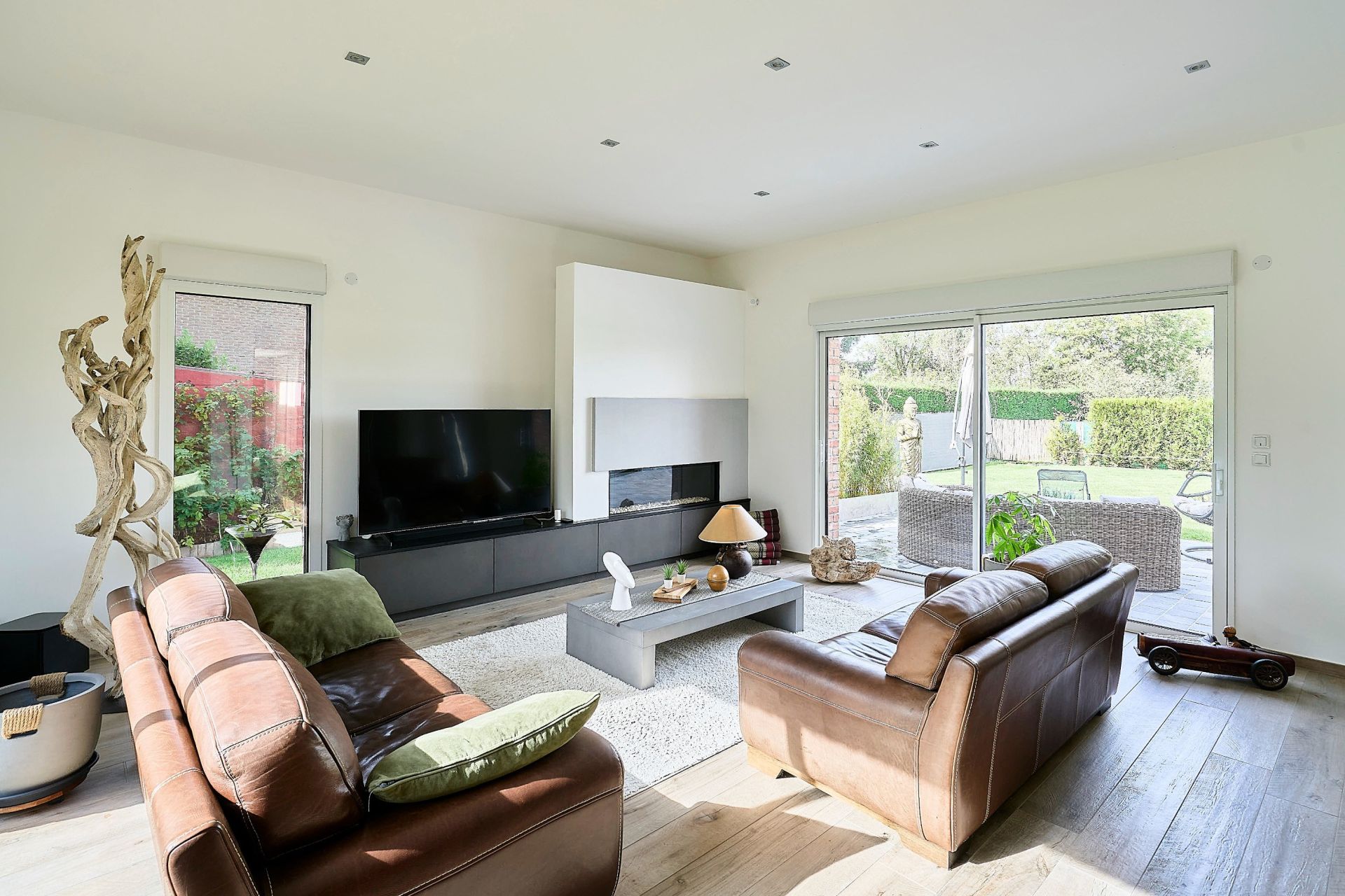 luxury house 9 Rooms for sale on AUBERS (59249)