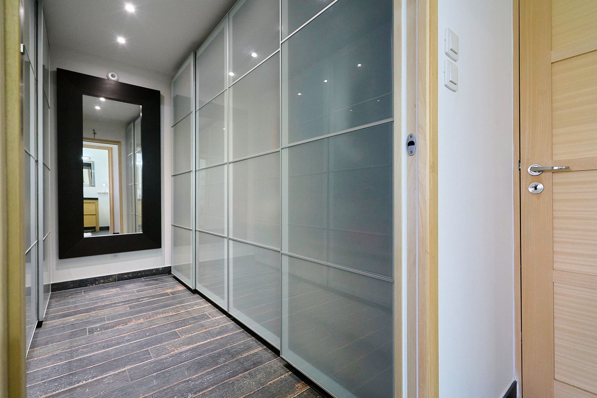 luxury house 9 Rooms for sale on AUBERS (59249)