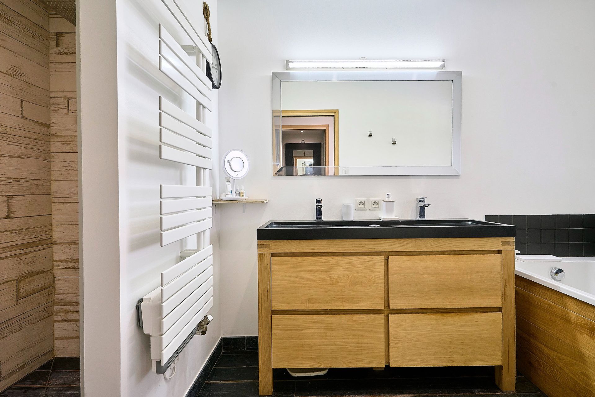 luxury house 9 Rooms for sale on AUBERS (59249)