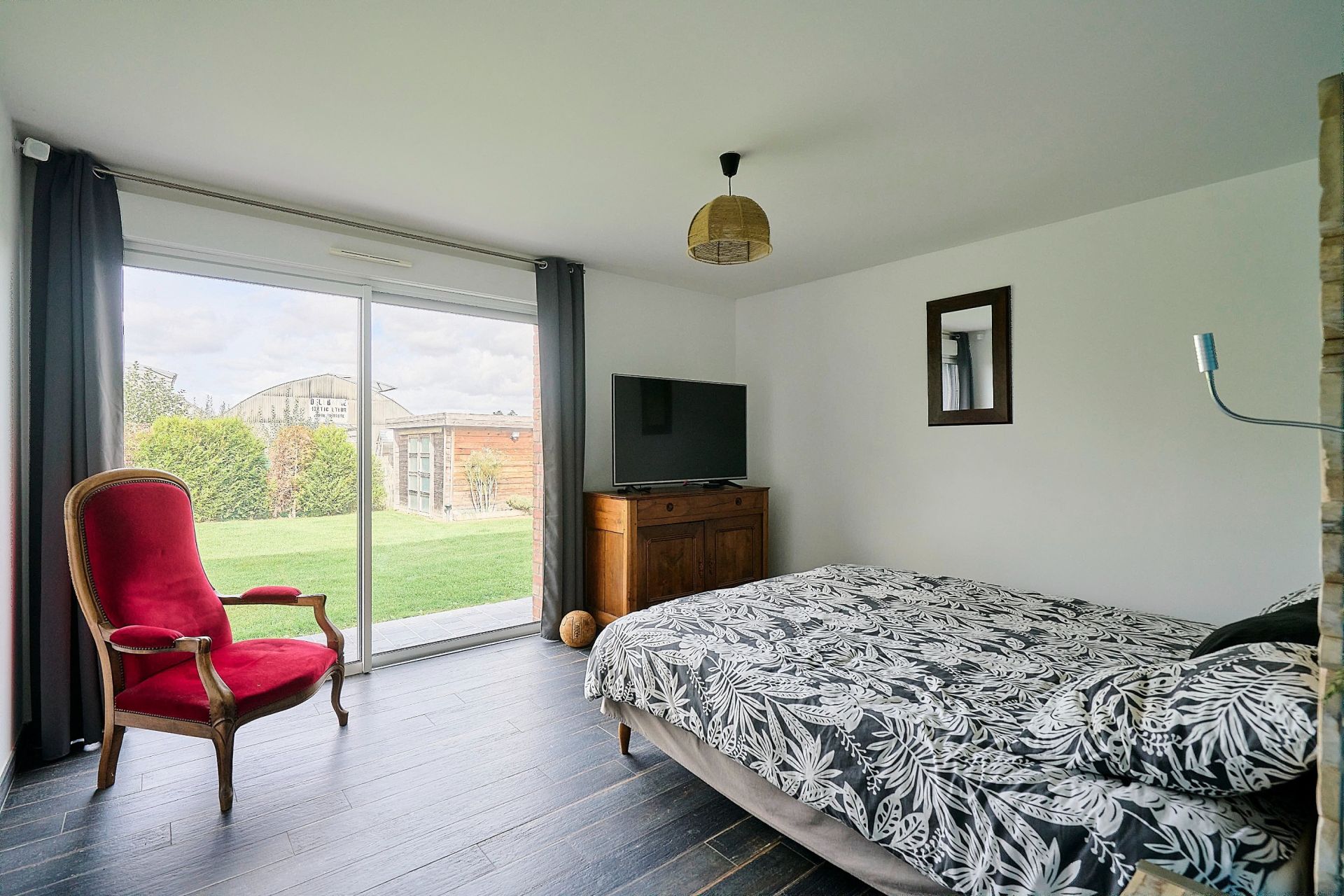luxury house 9 Rooms for sale on AUBERS (59249)