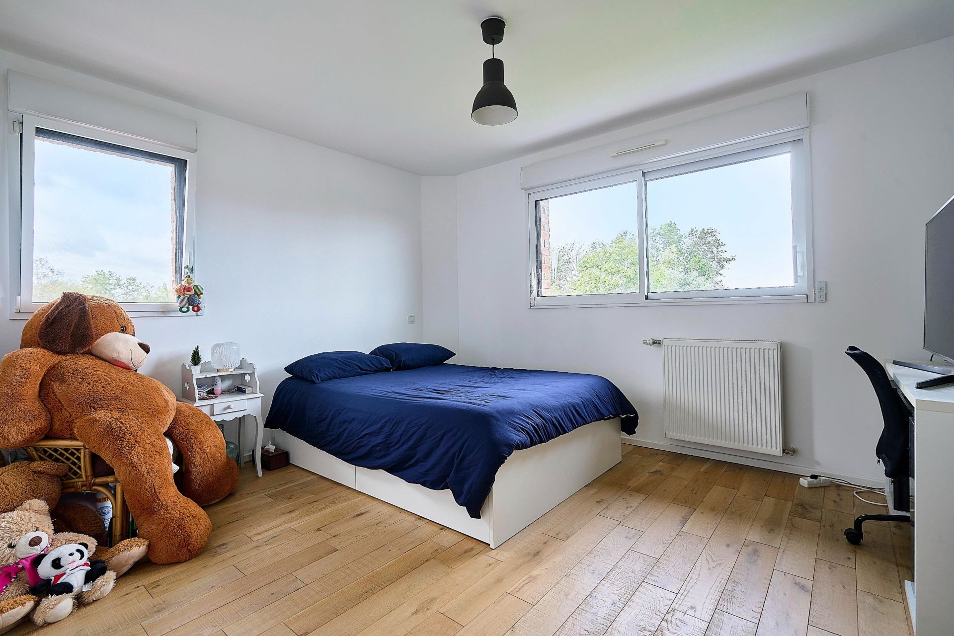 luxury house 9 Rooms for sale on AUBERS (59249)