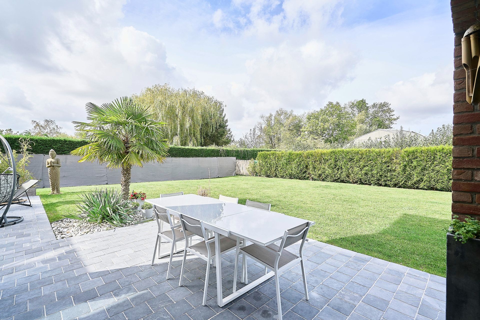 luxury house 9 Rooms for sale on AUBERS (59249)