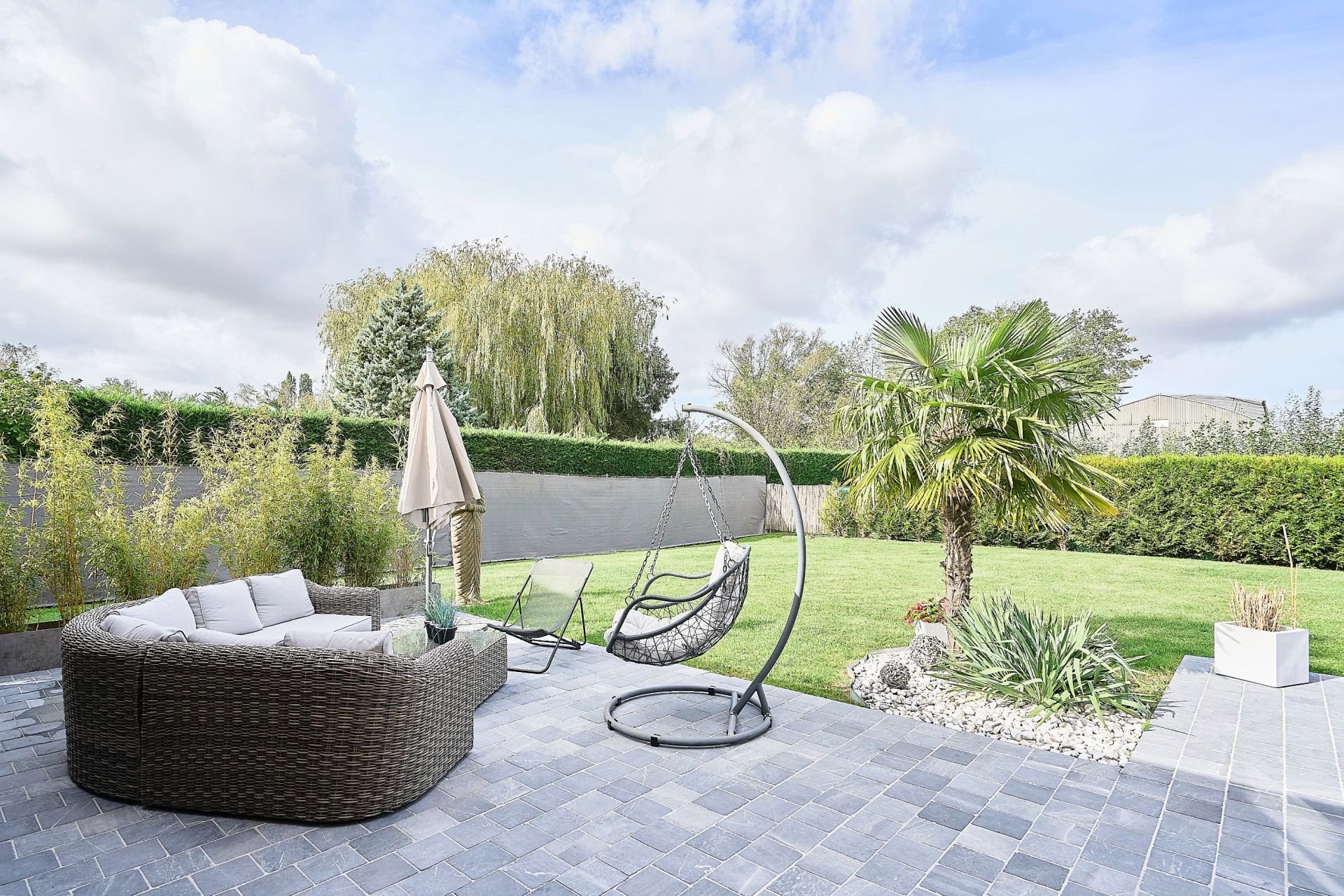 luxury house 9 Rooms for sale on AUBERS (59249)