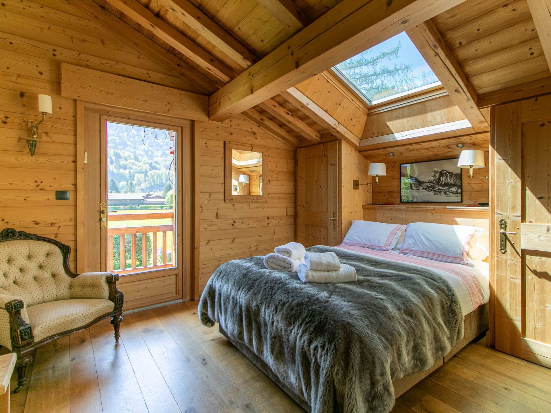 luxury chalet 14 Rooms for sale on SAMOENS (74340)