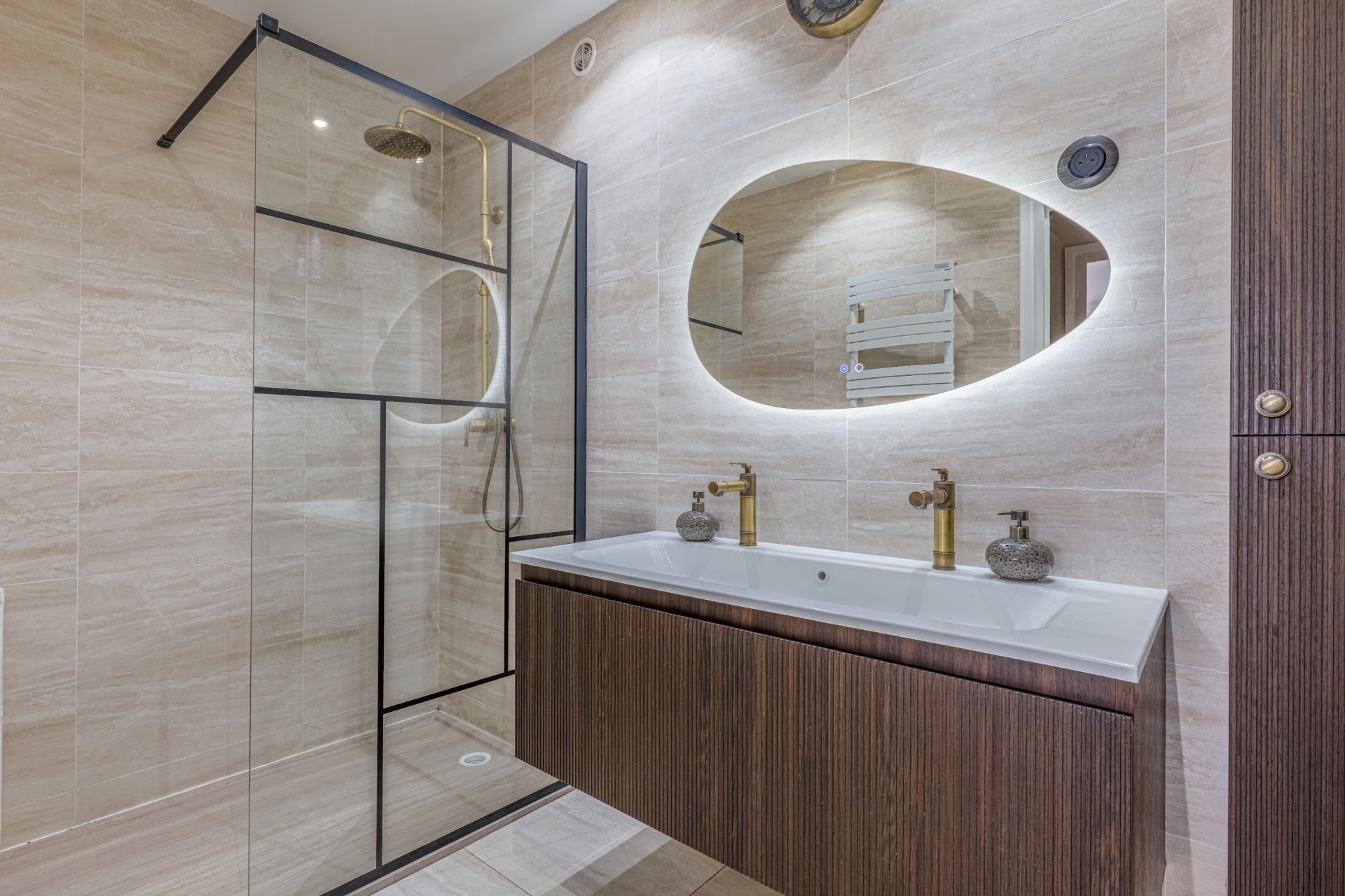 appartement de luxe 6 Pièces en vente sur BRON (69500)