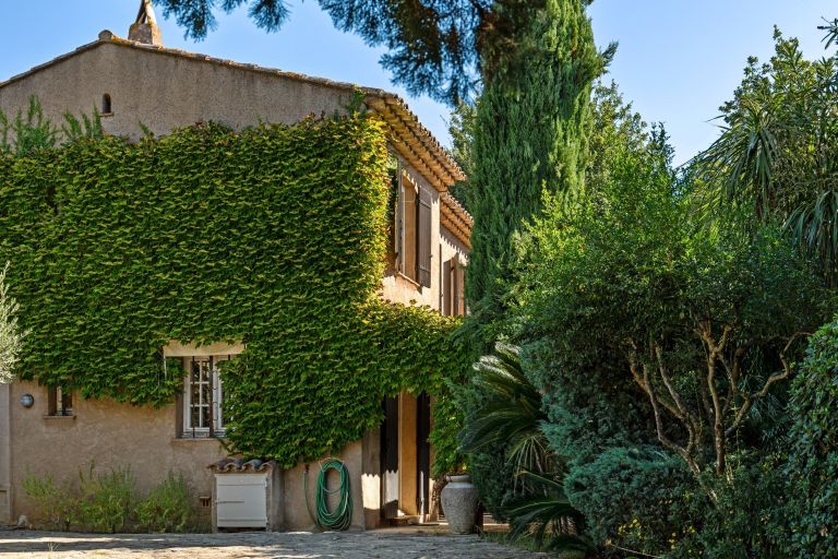 maison provençale de luxe 5 Pièces en vente sur ST TROPEZ (83990)