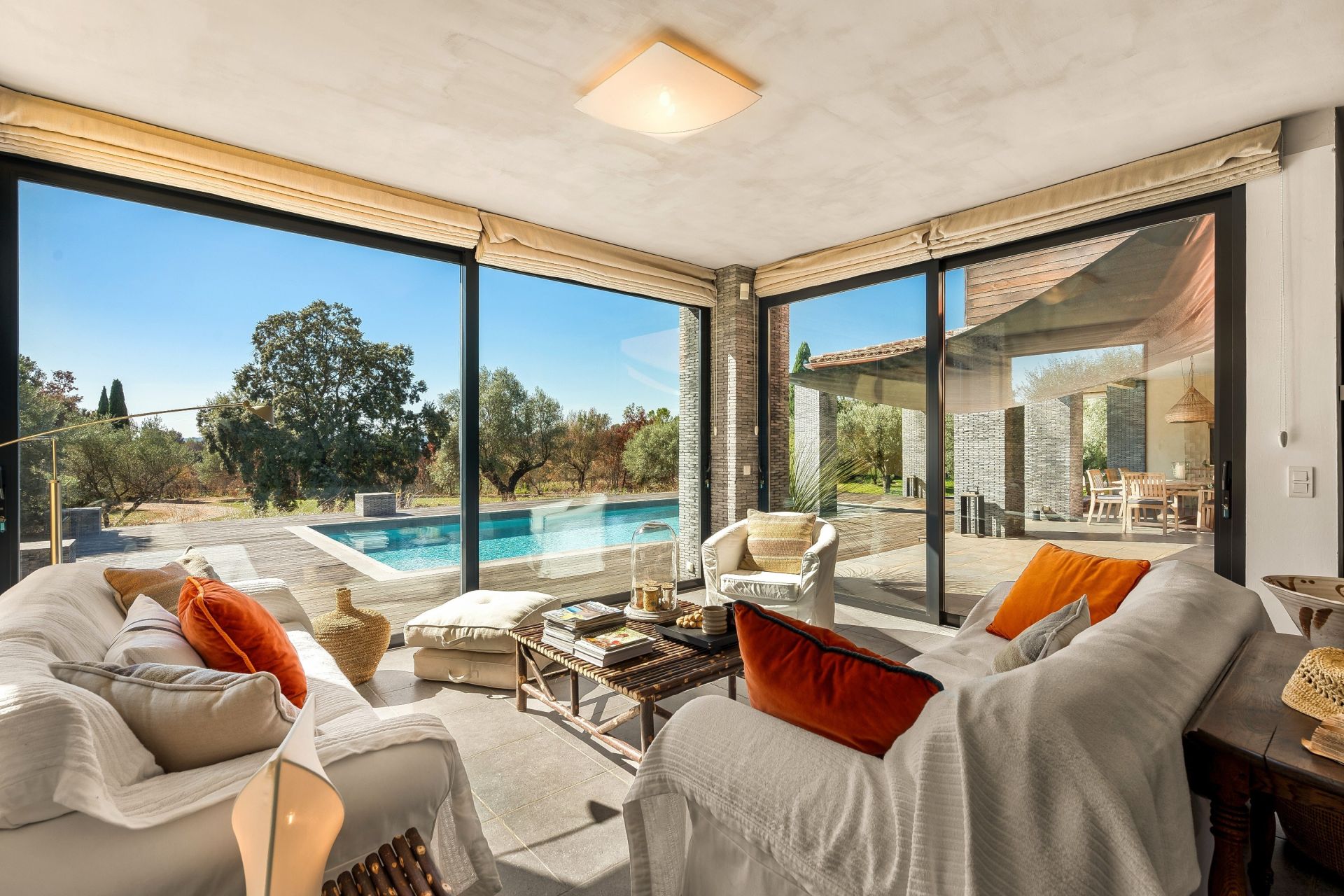 maison de luxe 5 Pièces en vente sur COTIGNAC (83570)