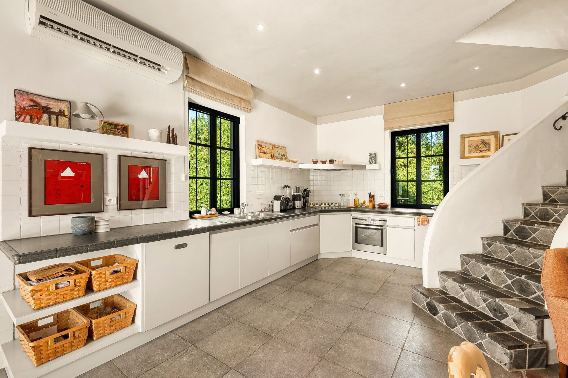 maison de luxe 5 Pièces en vente sur COTIGNAC (83570)