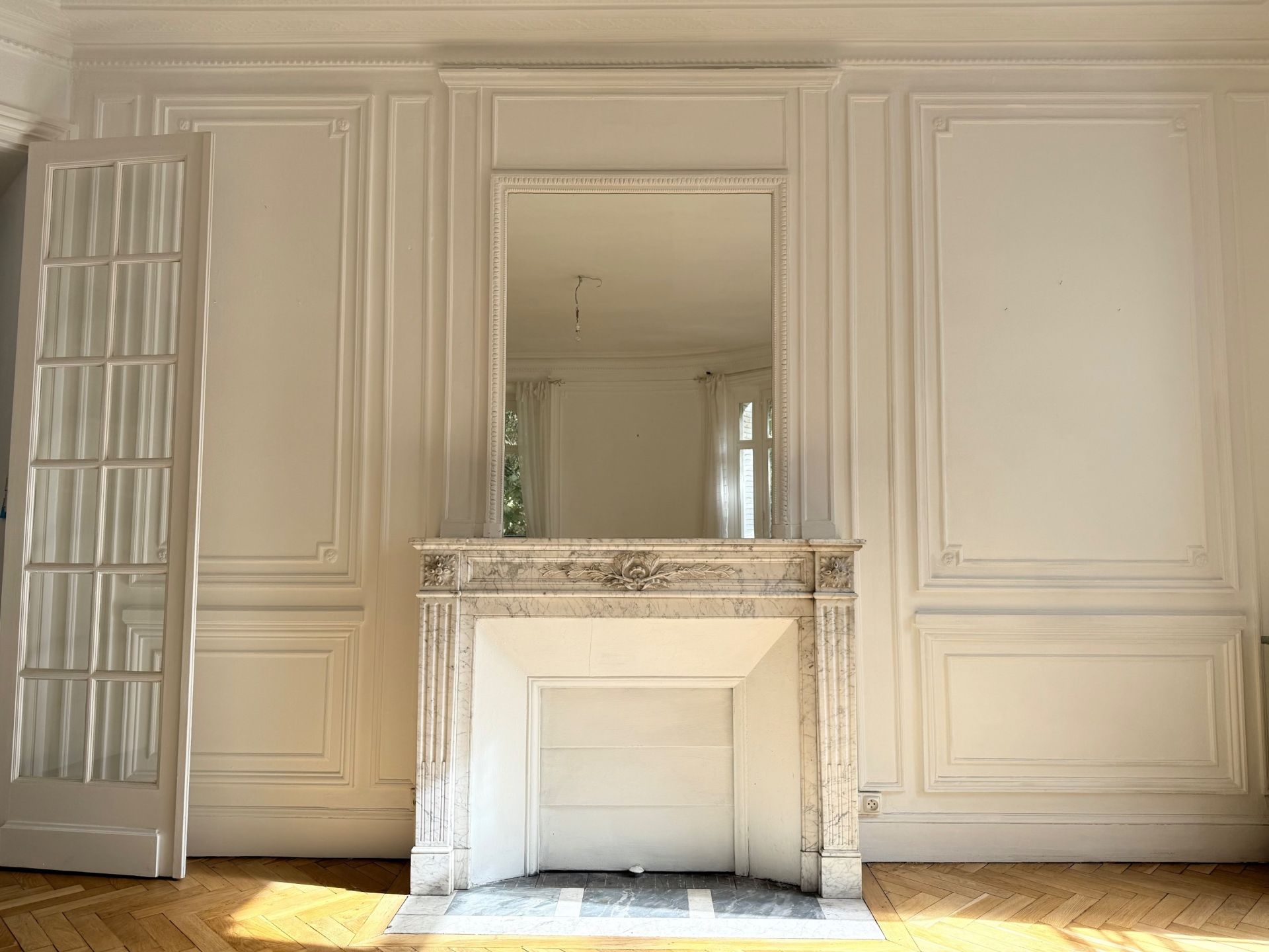 luxury apartment 7 Rooms for sale on LILLE (59000)